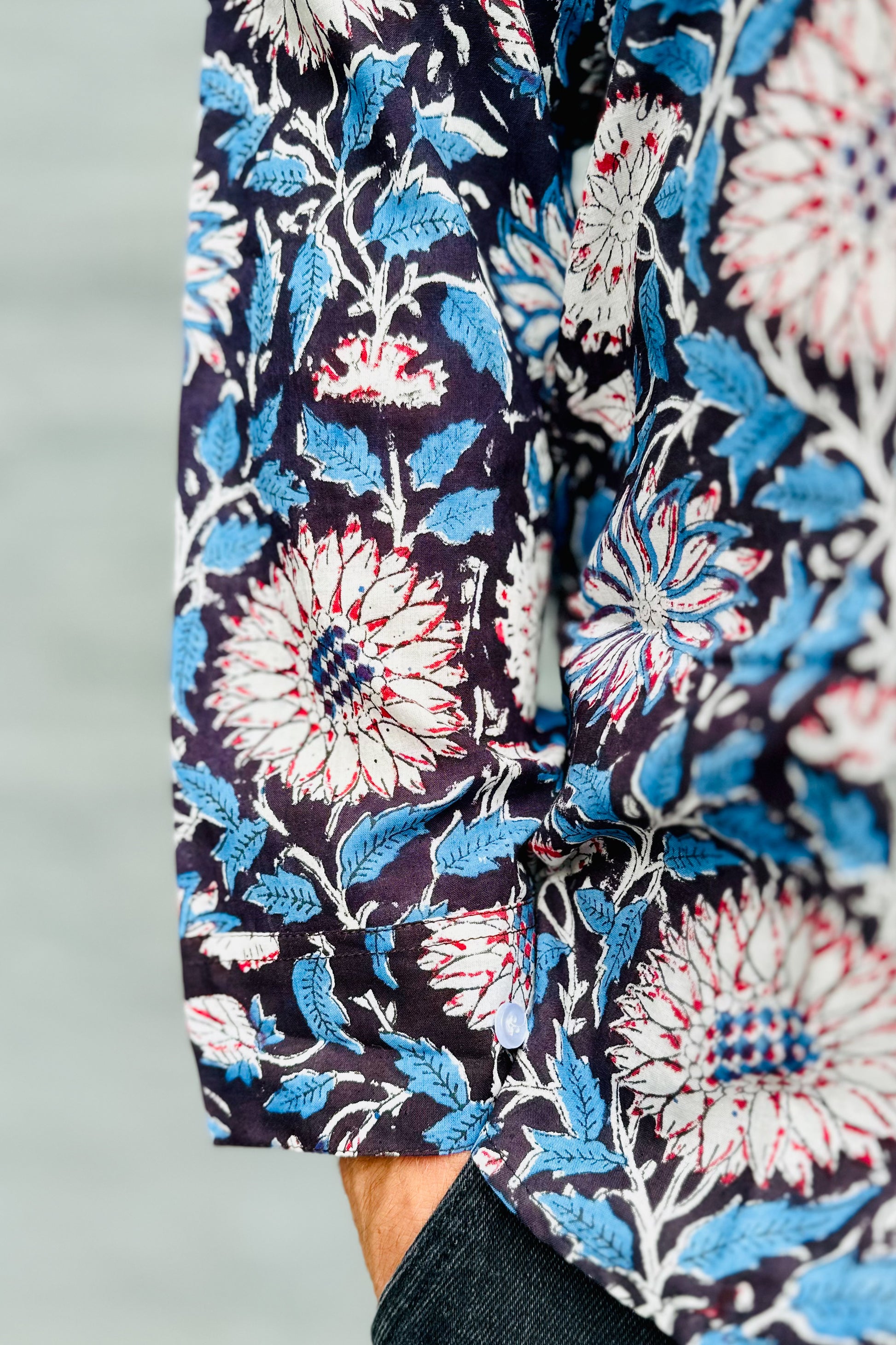 Men's Long Sleeve Shirt In Ebony Botanical