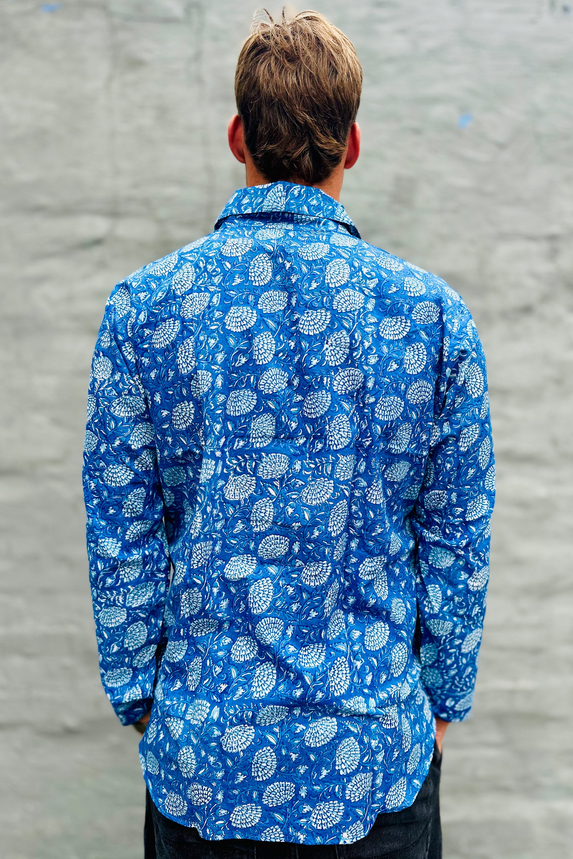 Men's Long Sleeve Shirt In Blue Dahlia