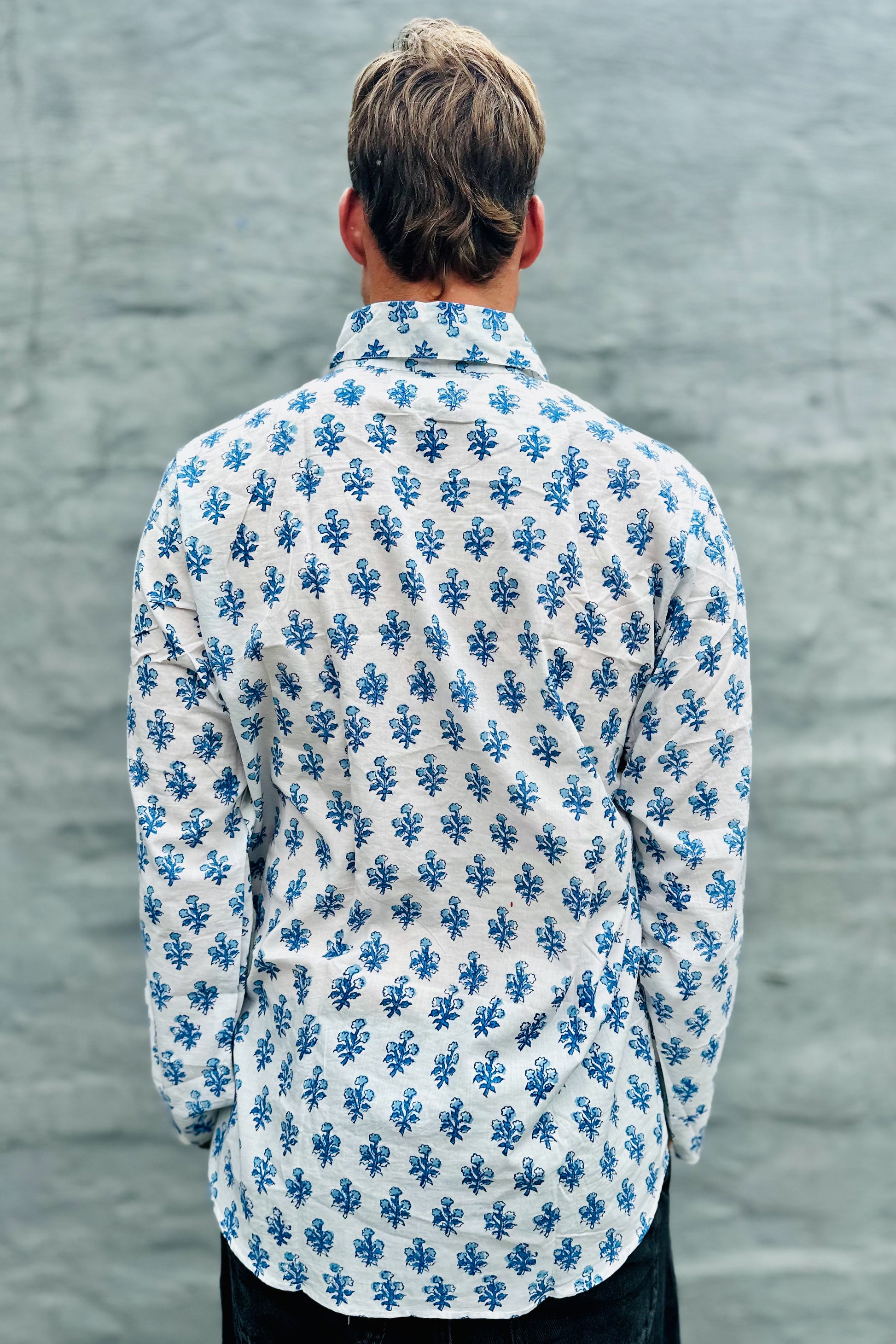 Men's Long Sleeve Shirt In Cobalt Posy