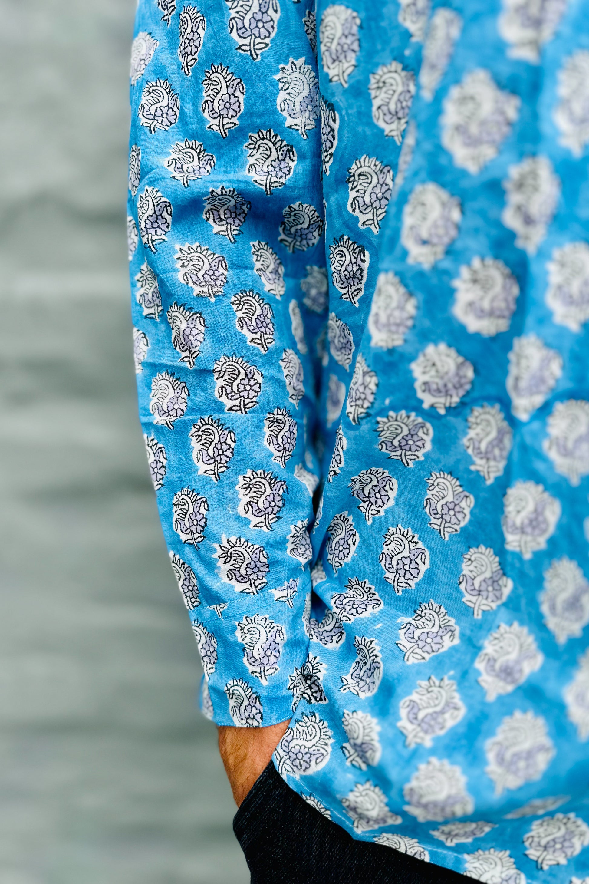 Men's Long Sleeve Shirt In Azure Paisley