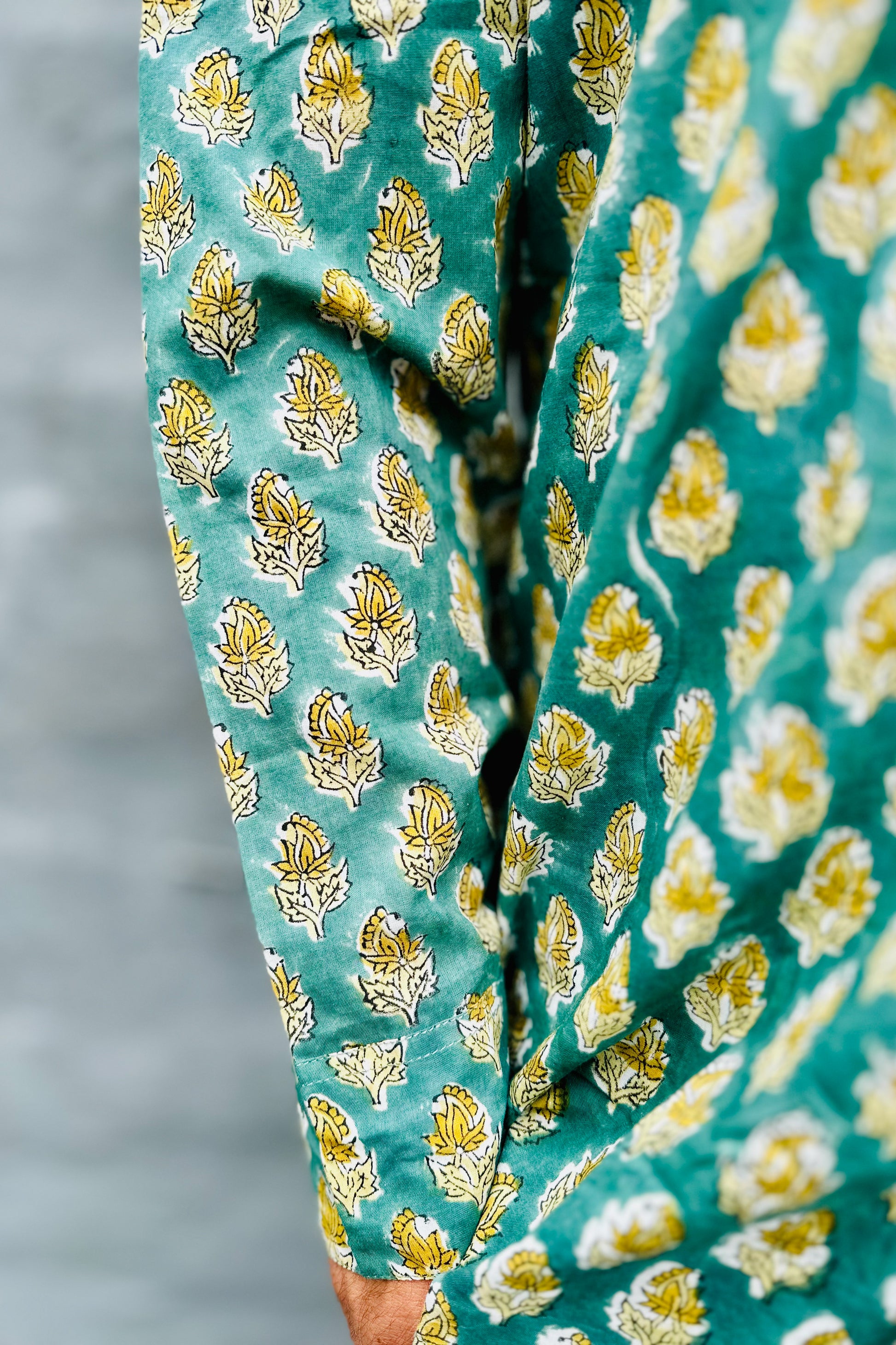 Men's Long Sleeve Shirt In Green & Gold