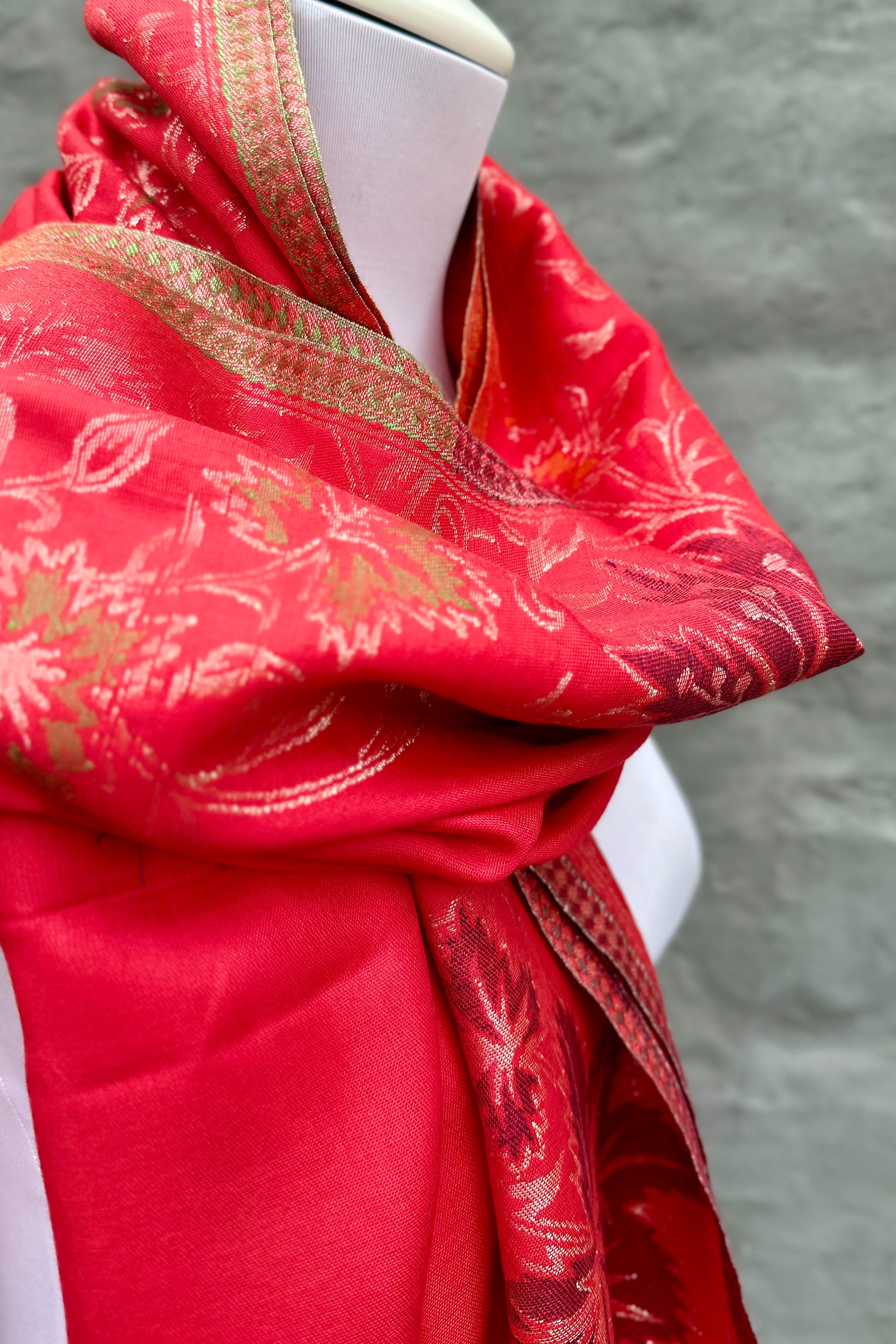 Cashmere & Bamboo Scarf In Crimson Autumn