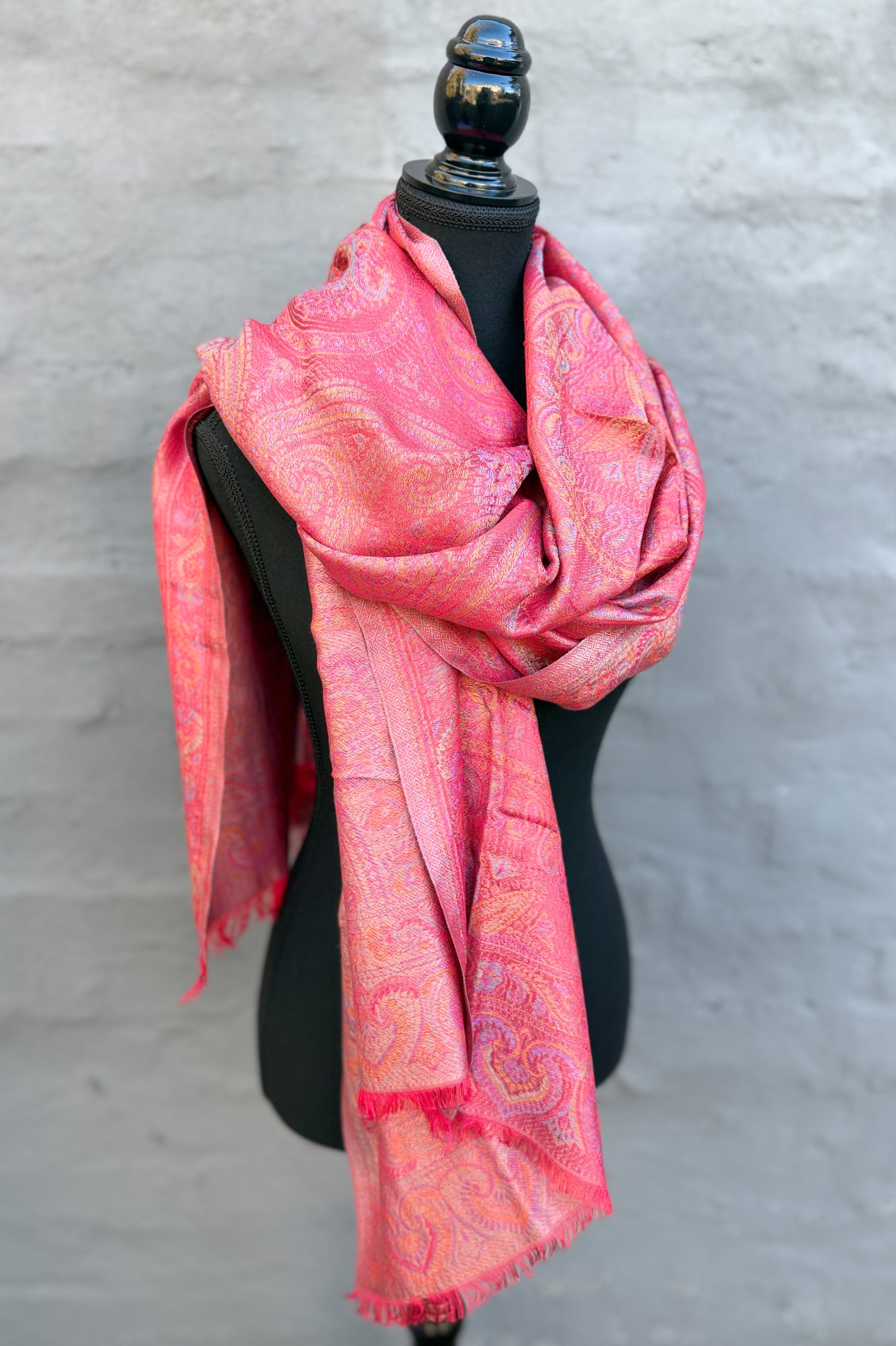 Cashmere & Bamboo Scarf In Scarlet Paisley