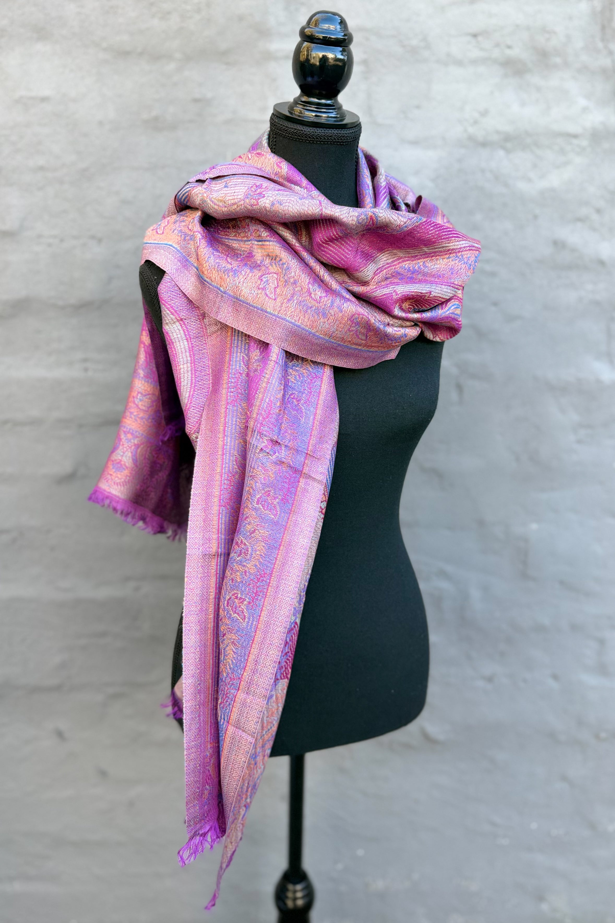 Cashmere & Bamboo Scarf In Pretty Purple