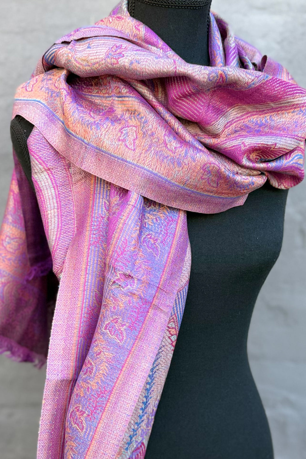 Cashmere & Bamboo Scarf In Pretty Purple