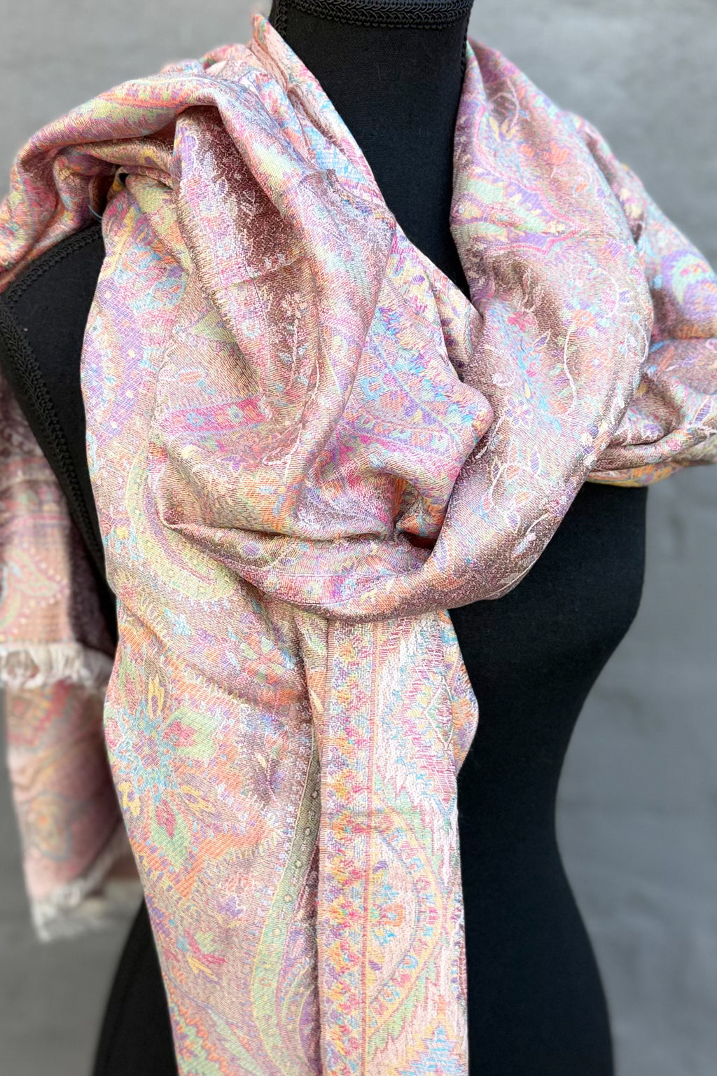 Cashmere & Bamboo Scarf In Veiled Rose