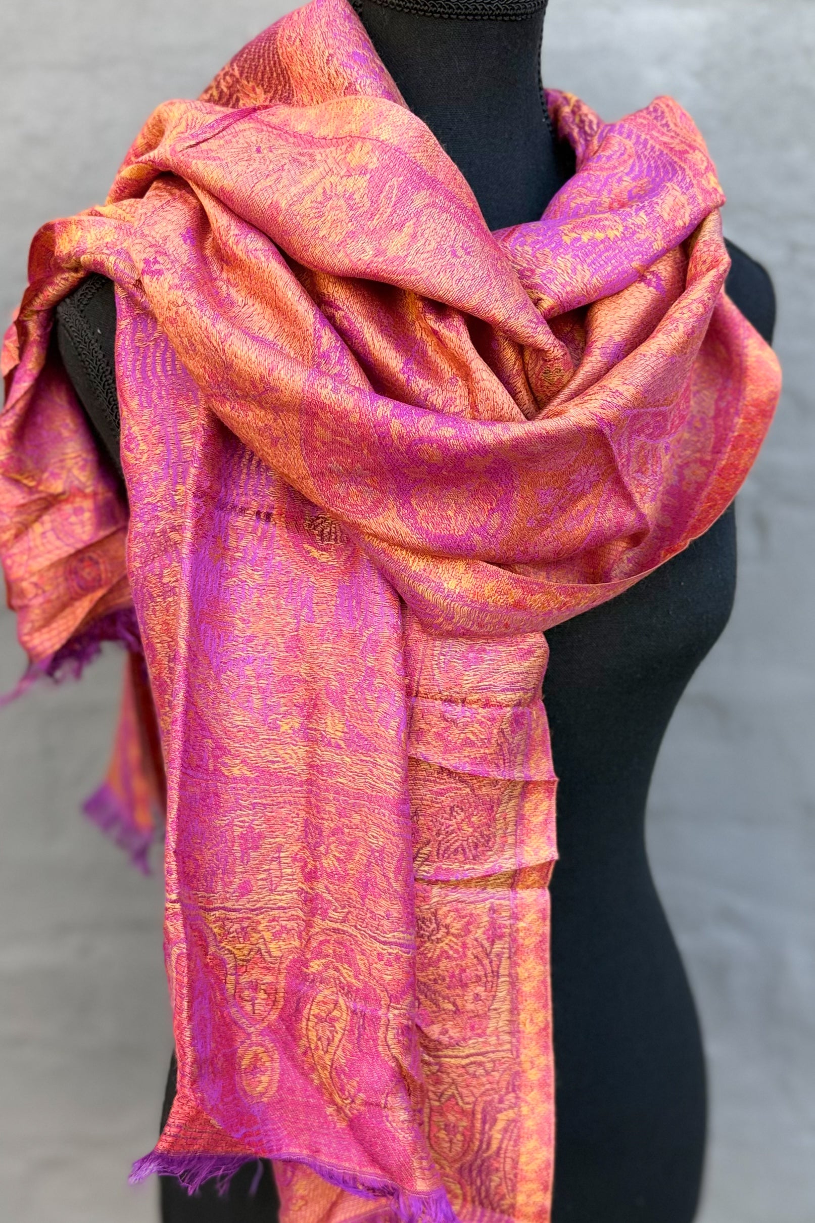 Cashmere & Bamboo Scarf In Glowing Mauve