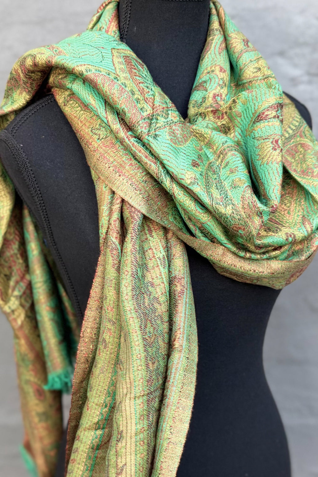 Cashmere & Bamboo Scarf In Fern Green