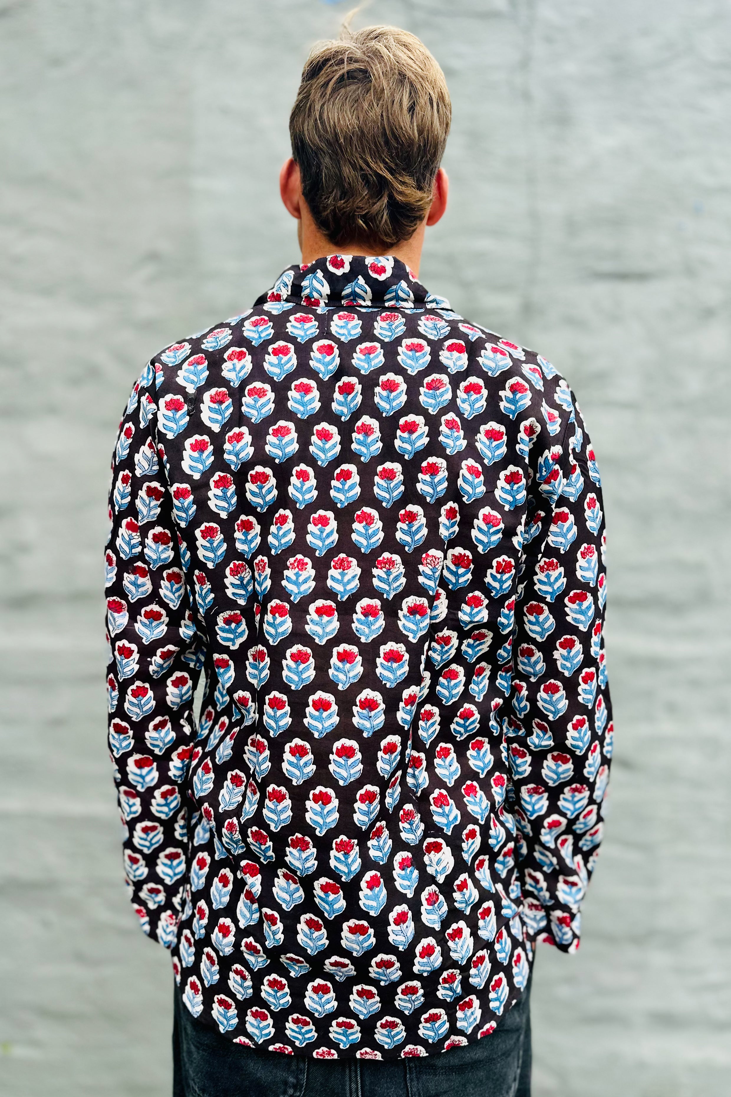 Men's Long Sleeve Shirt In Onyx Blooms