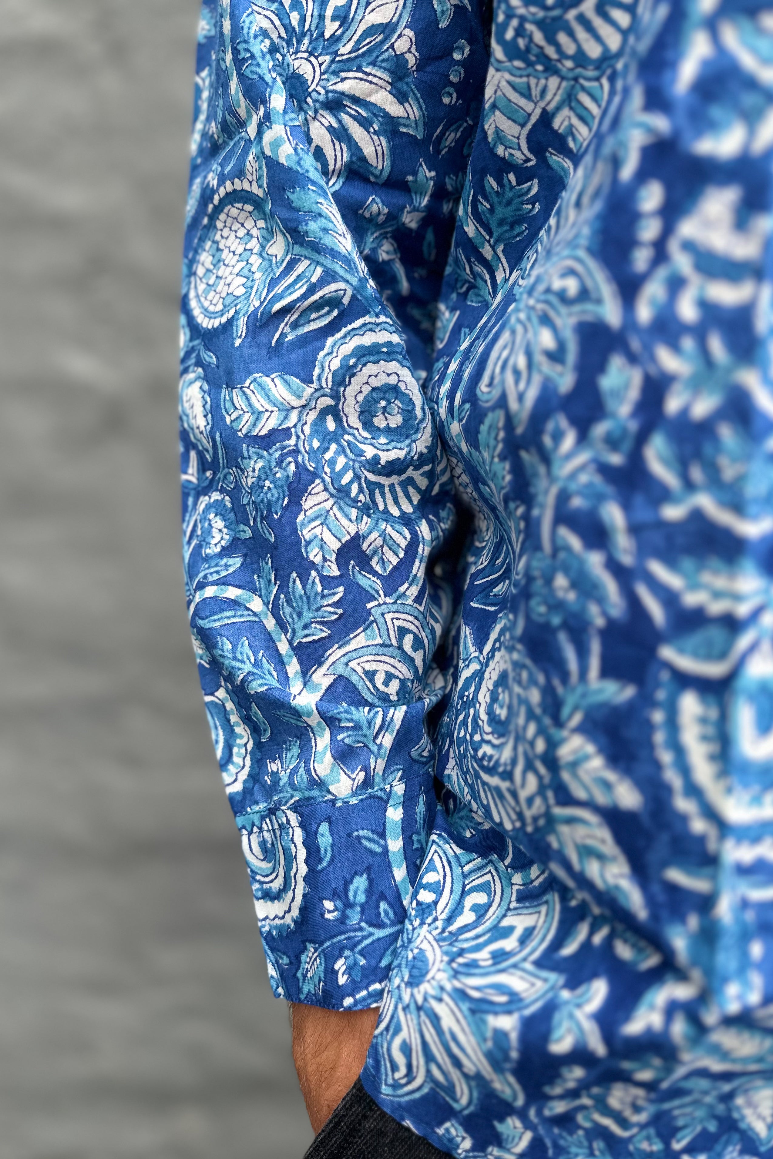Men's Long Sleeve Shirt In Indigo Floral