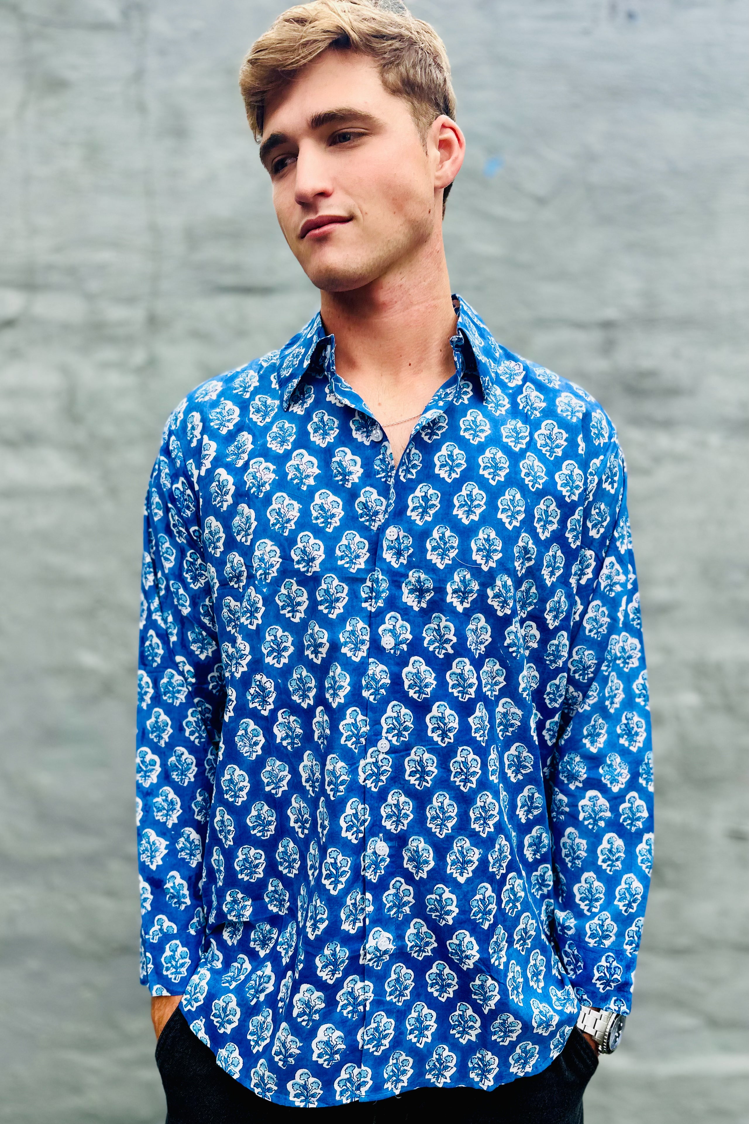 Men's Long Sleeve Shirt In Indigo Posy