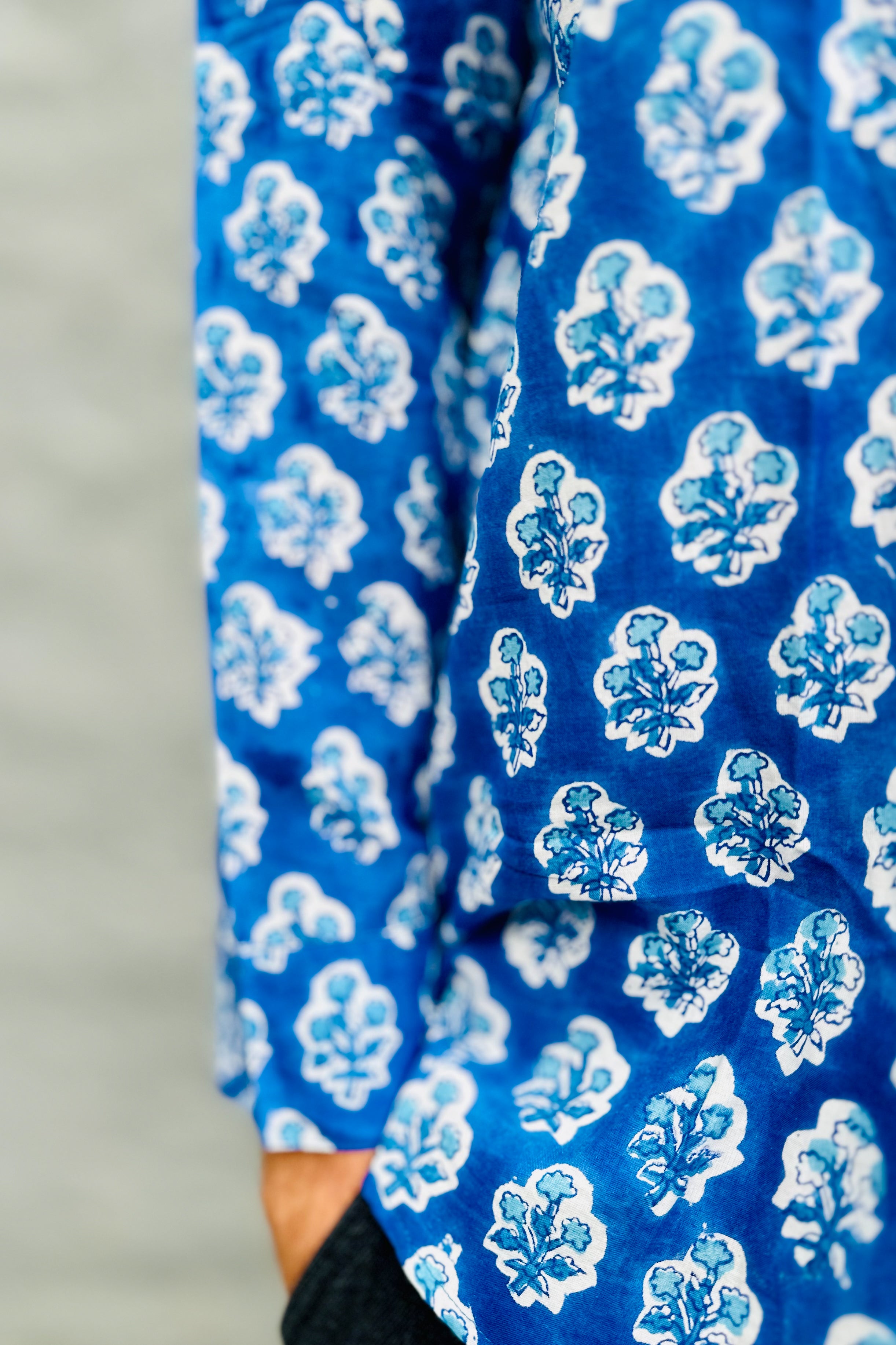 Men's Long Sleeve Shirt In Indigo Posy