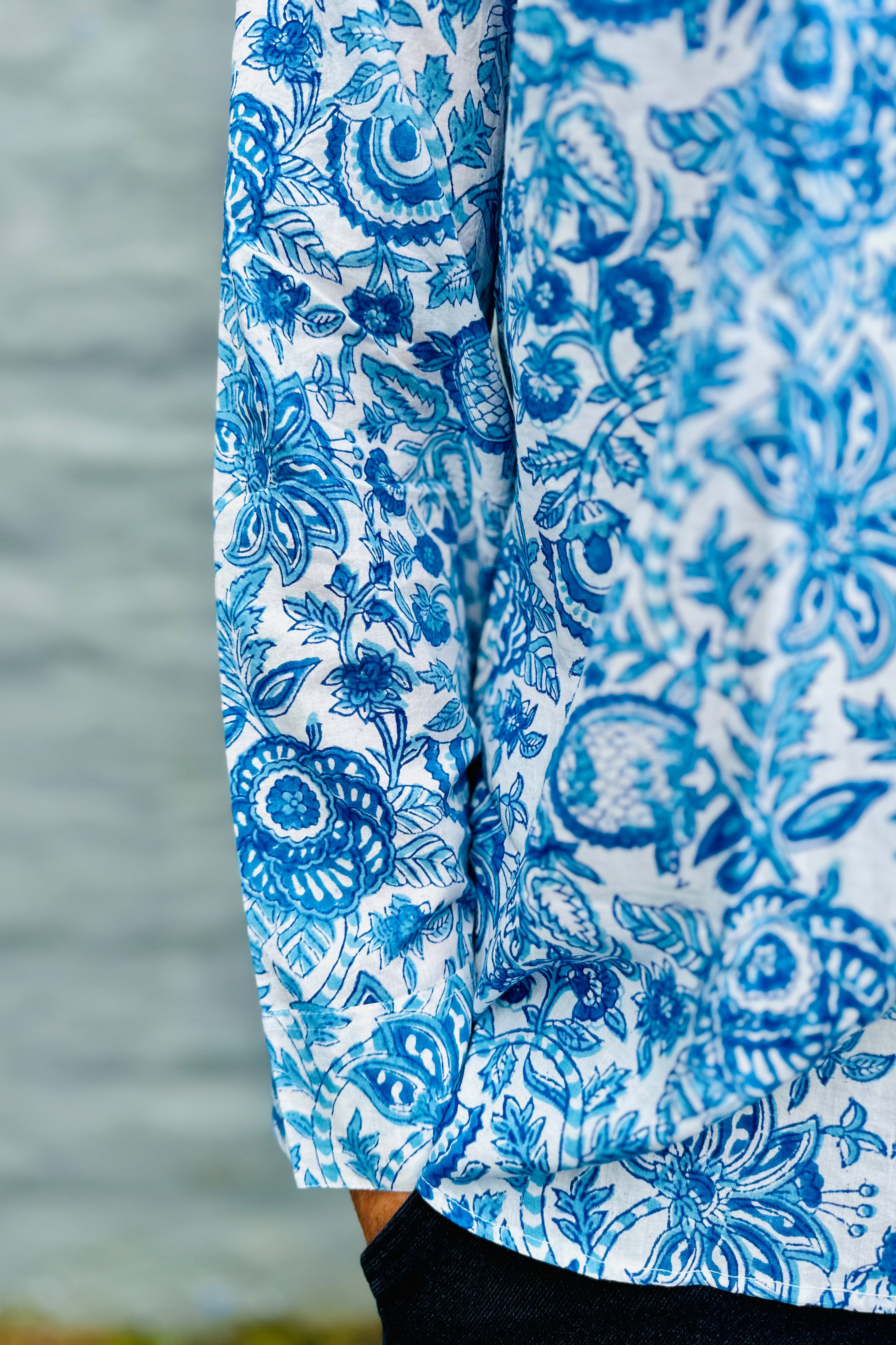Men's Long Sleeve Shirt In Blue Botanical