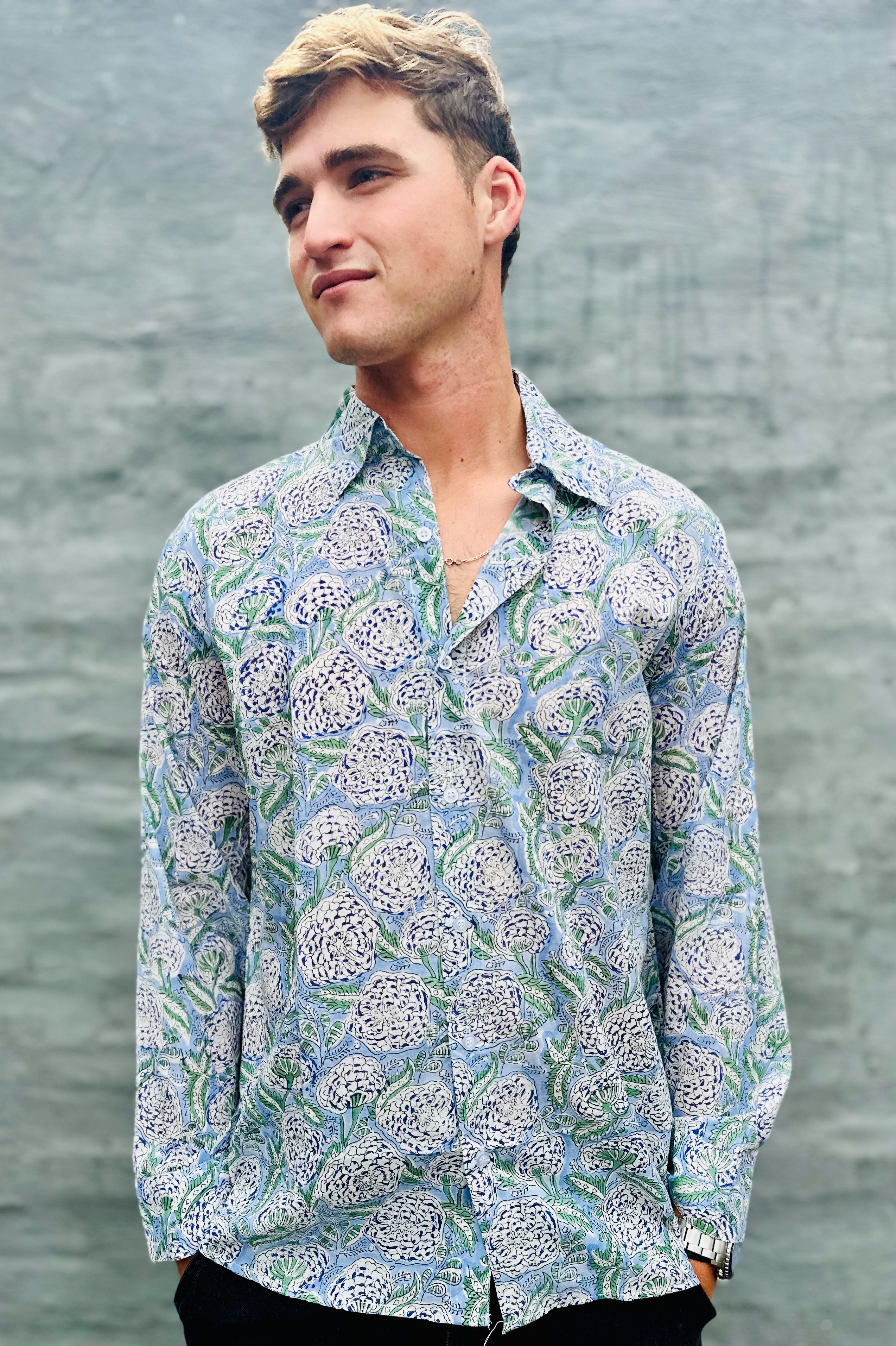 Men's Long Sleeve Shirt In Sky Botanical