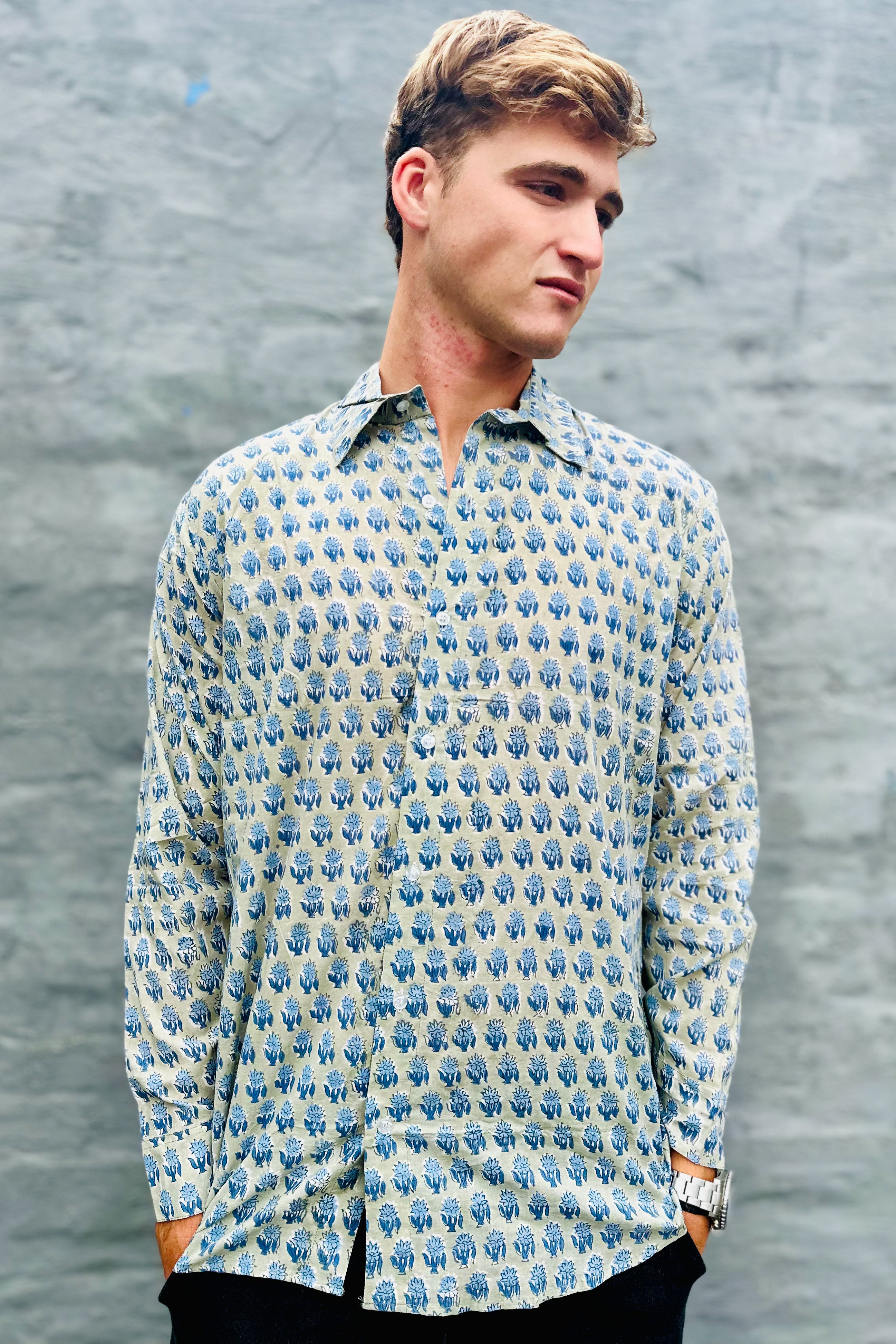 Men's Long Sleeve Shirt In Sage Daisy