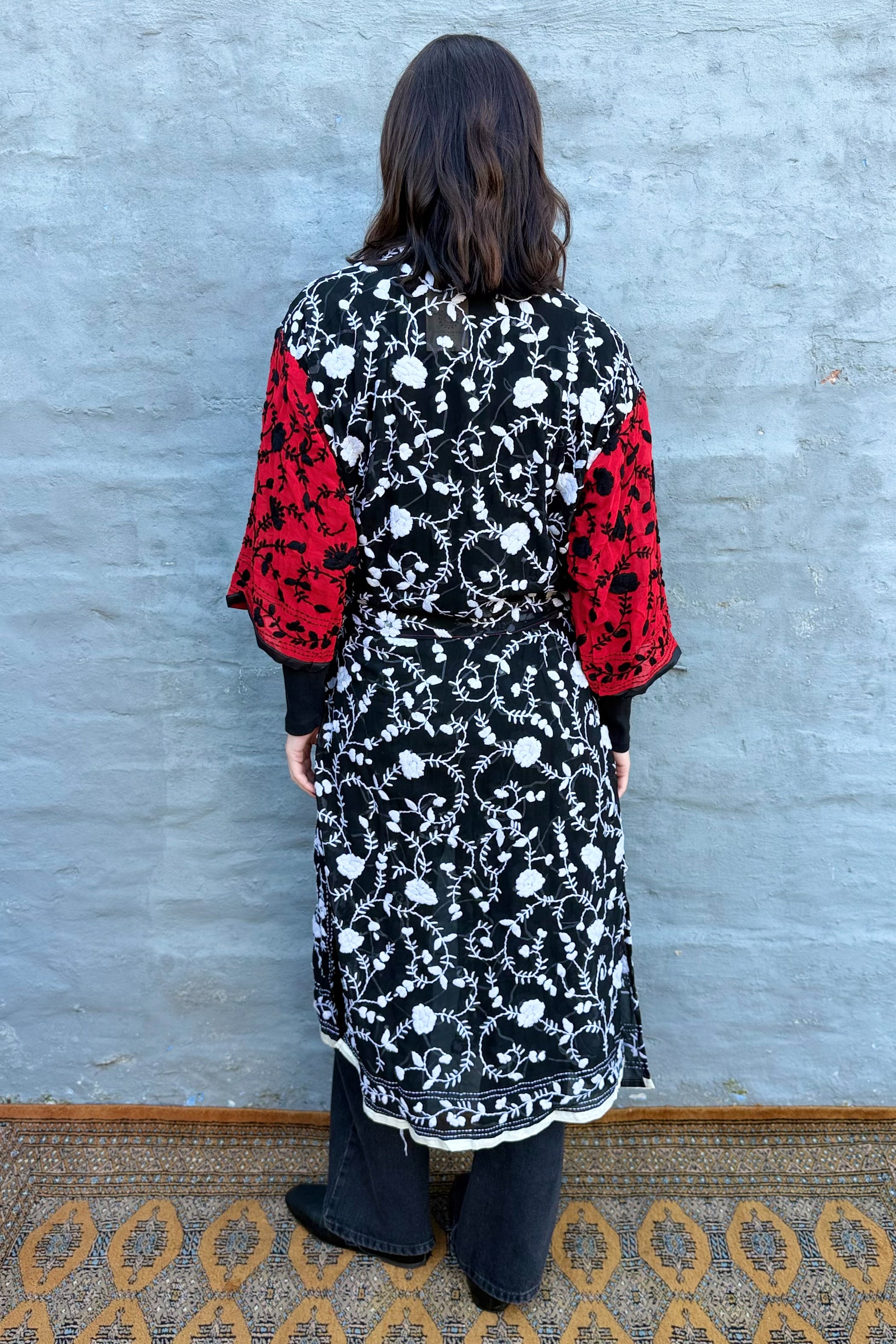 Phulkari Kimono In Scarlet Onyx
