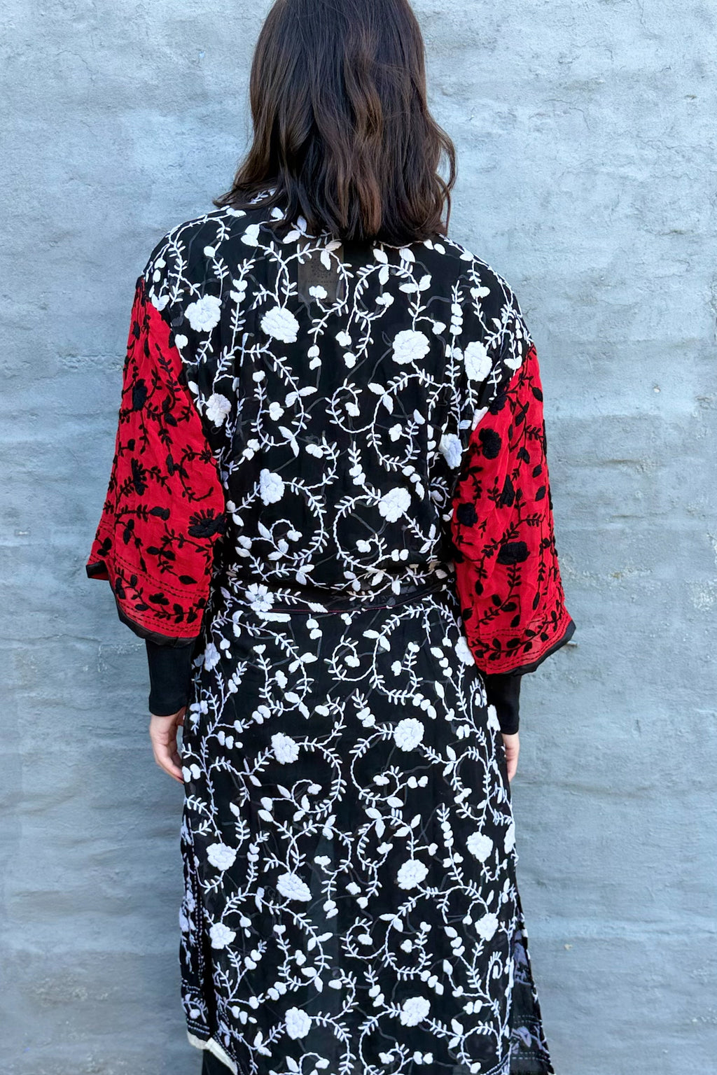 Phulkari Kimono In Scarlet Onyx