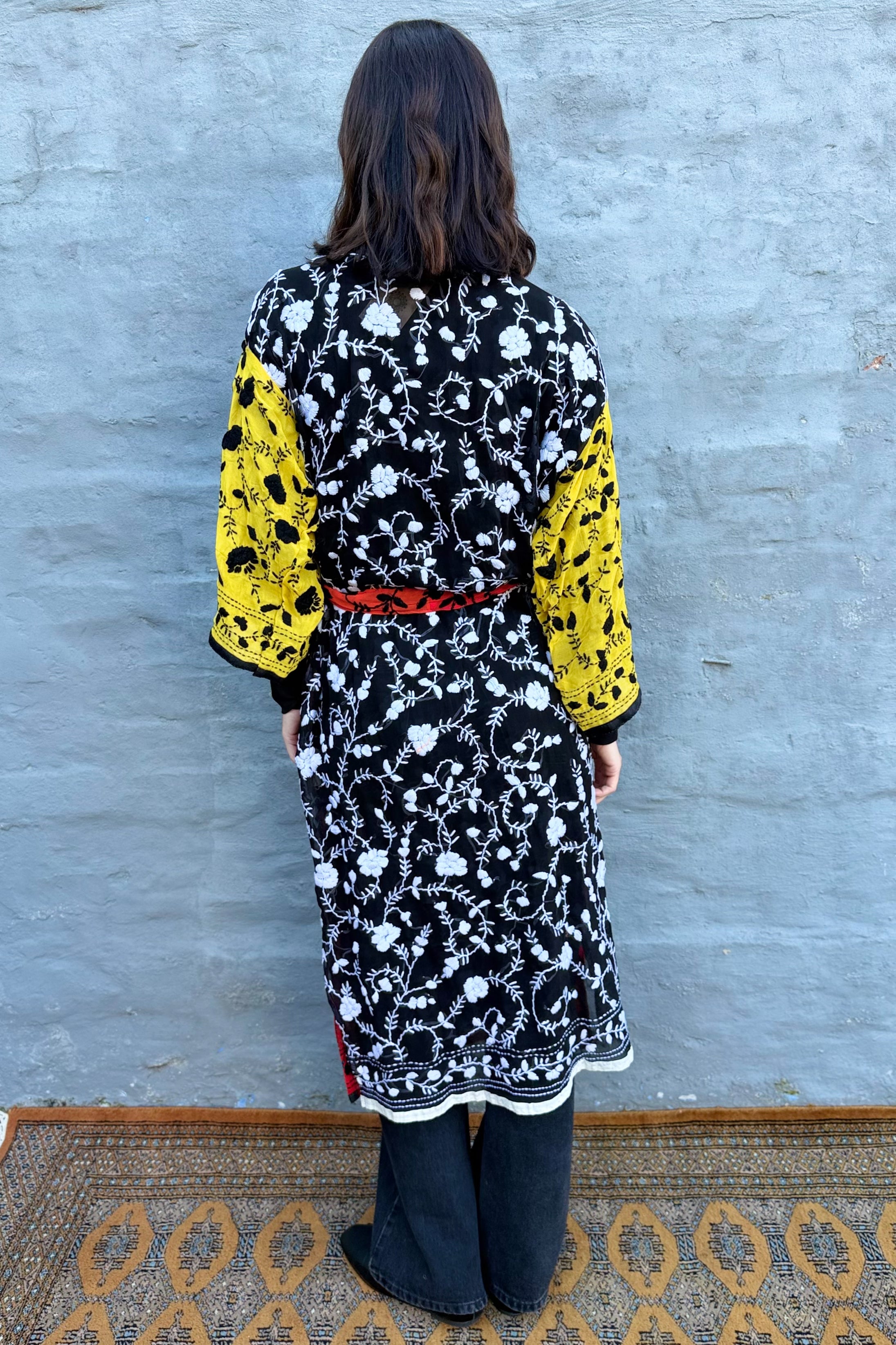 Phulkari Kimono In Ebony Flame