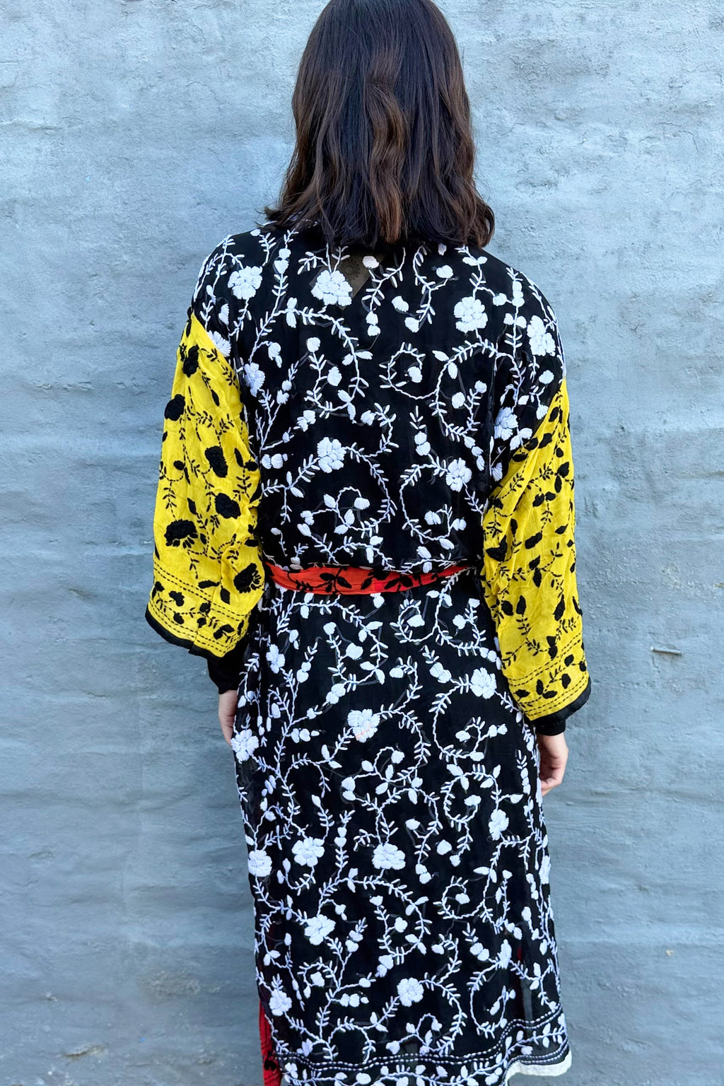 Phulkari Kimono In Ebony Flame