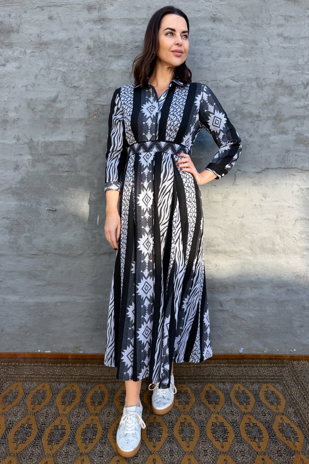 Shaya Shirt Dress In Ebony Aztec