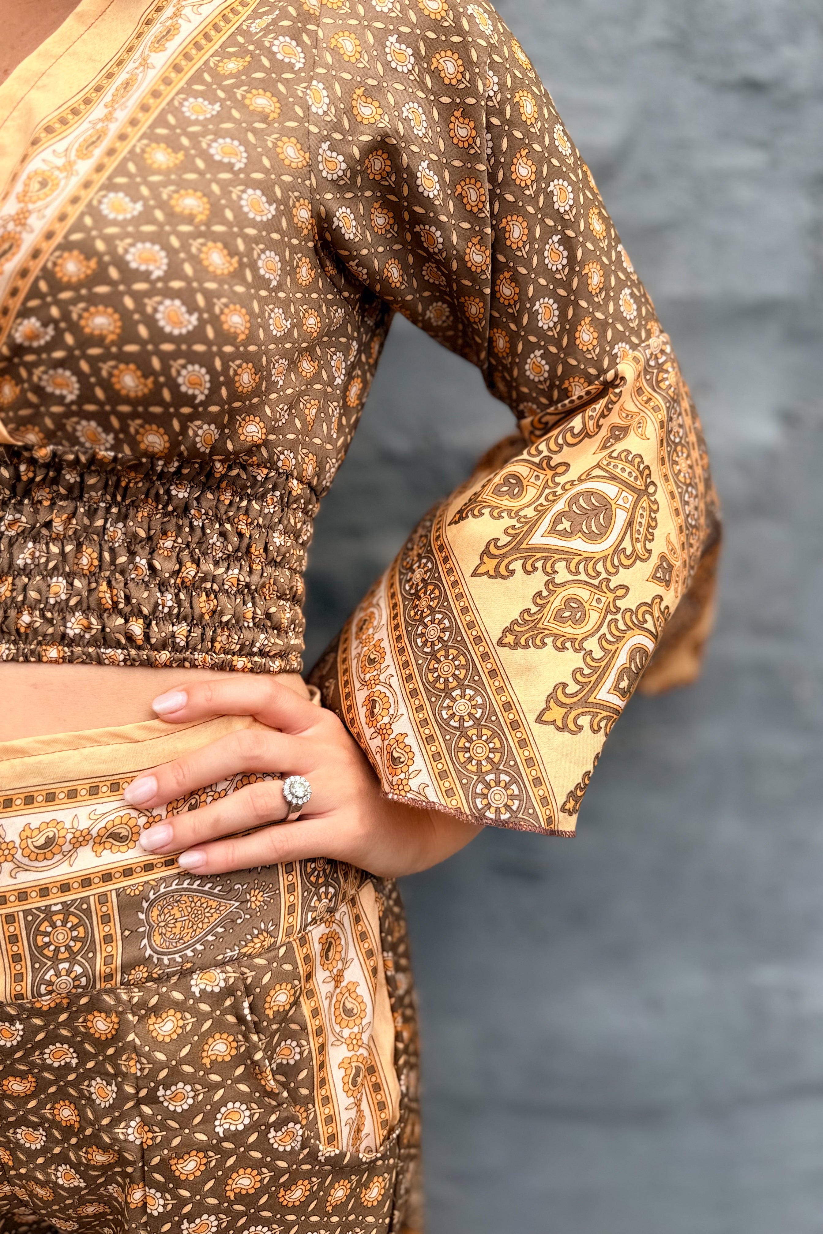 Mila Set In Naturals