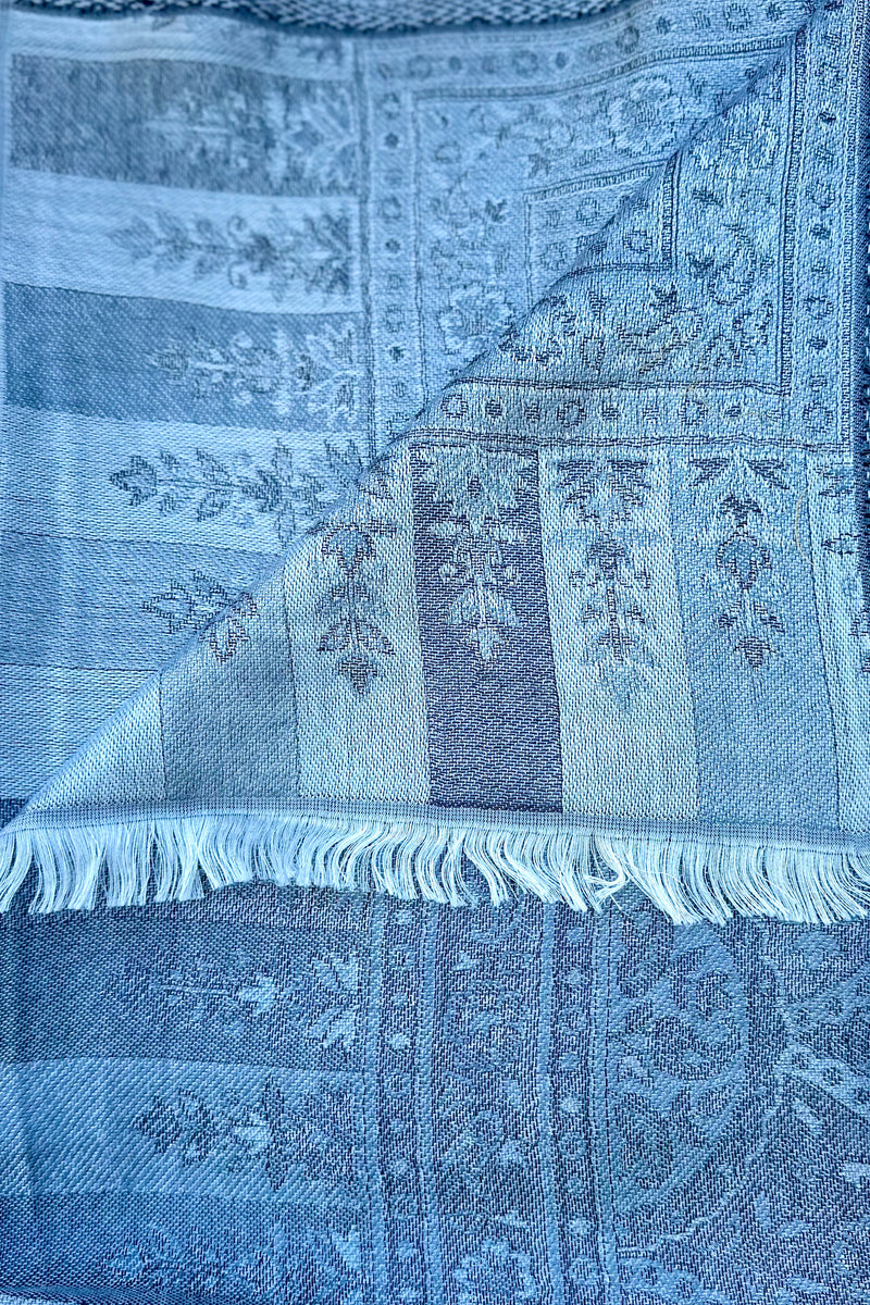 Cashmere & Bamboo Scarf In Silver Birds