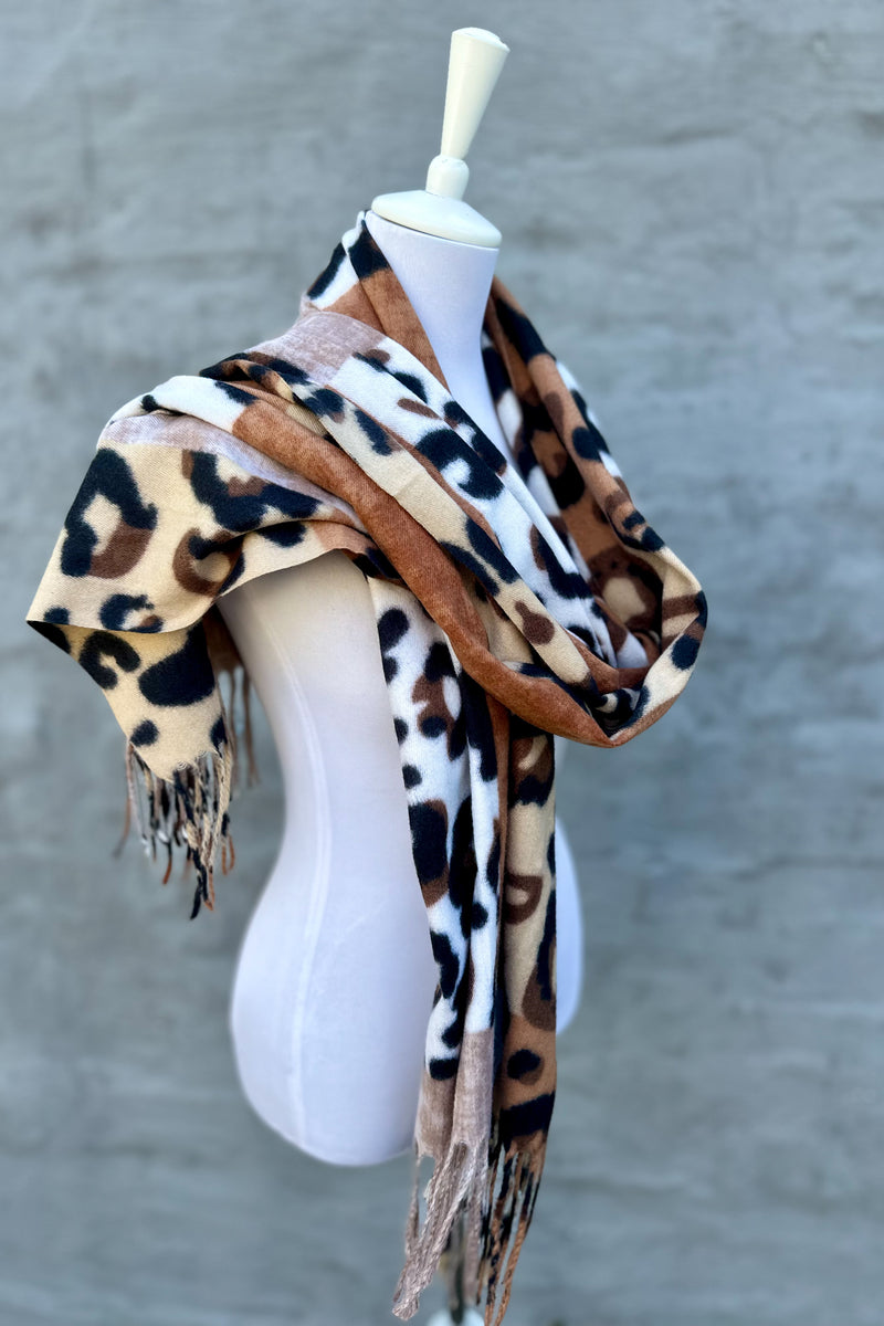 Cashmere-Blend Scarf In Natural Animal