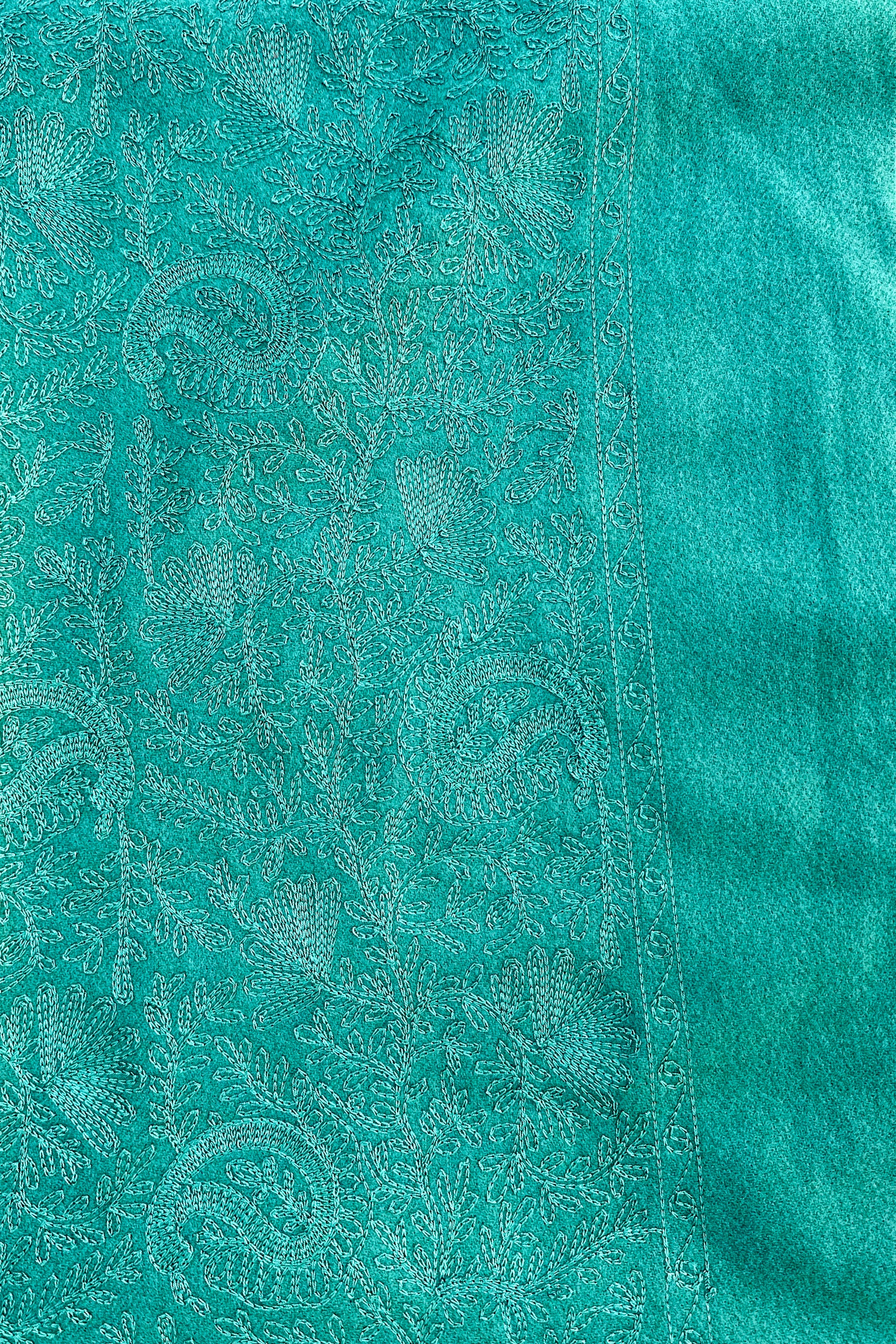 Embroidered Cashmere Pashmina In Fern