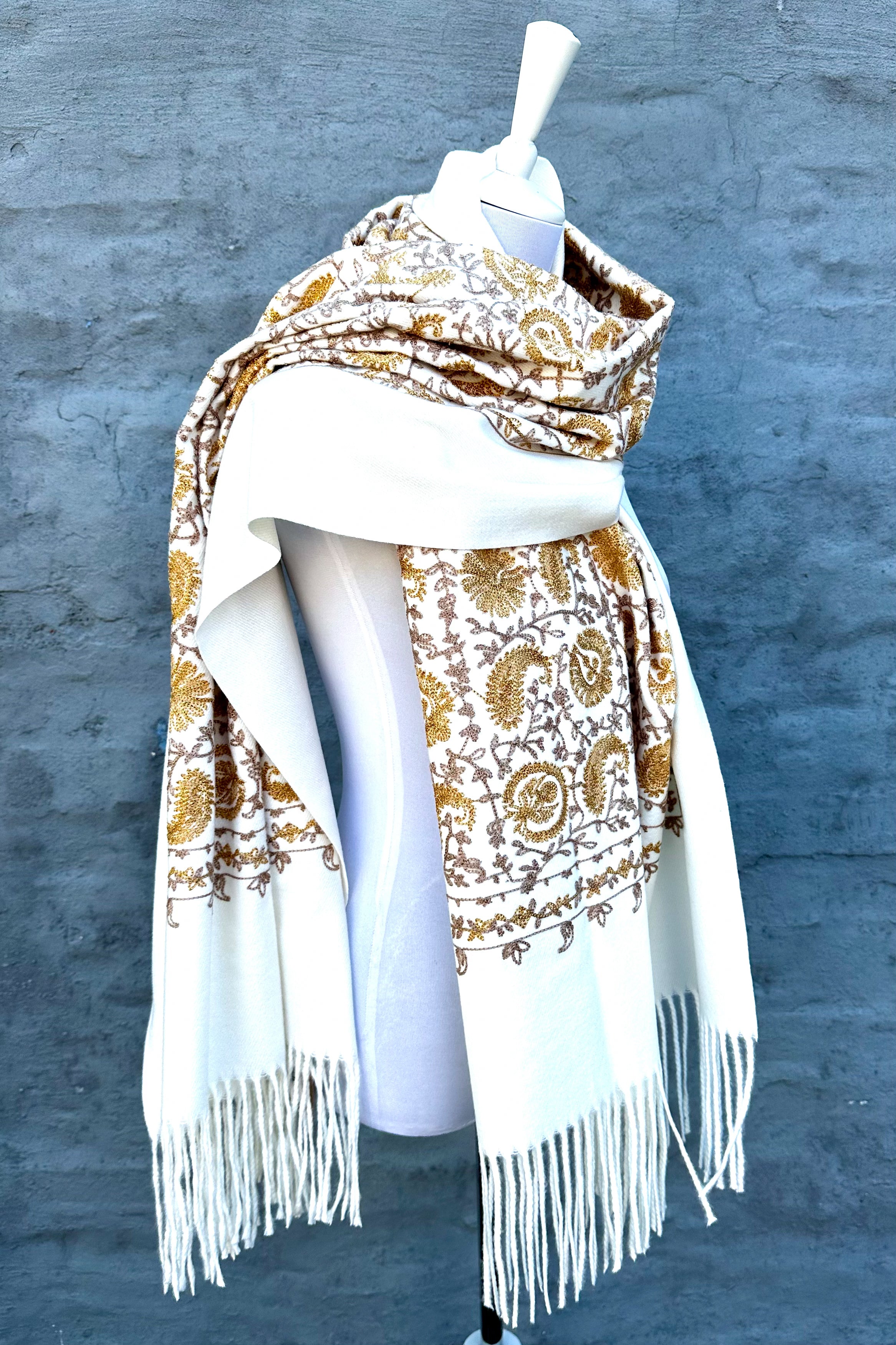 Embroidered Cashmere Pashmina In Golden Cream