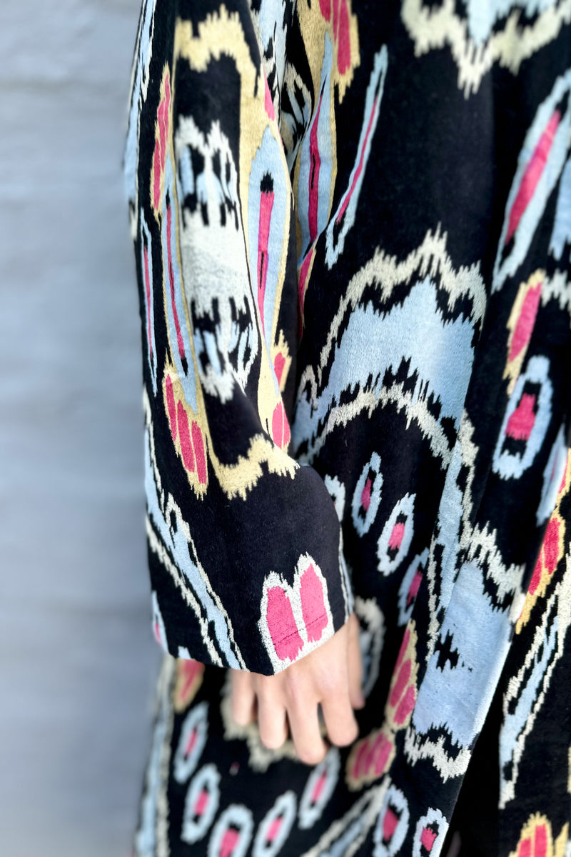 Velvet Kimono In Ebony Ikat