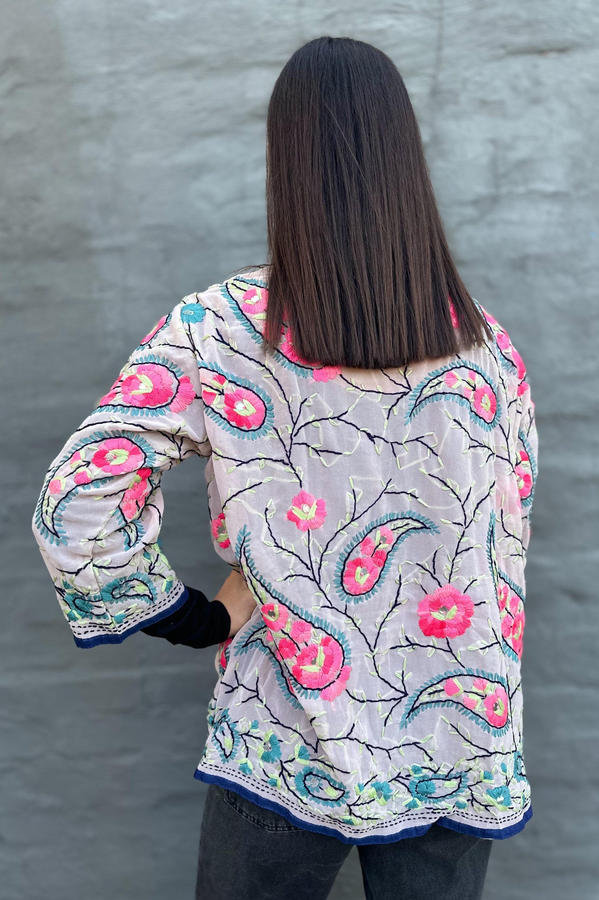 Phulkari Jacket In Pink Paisley Vine