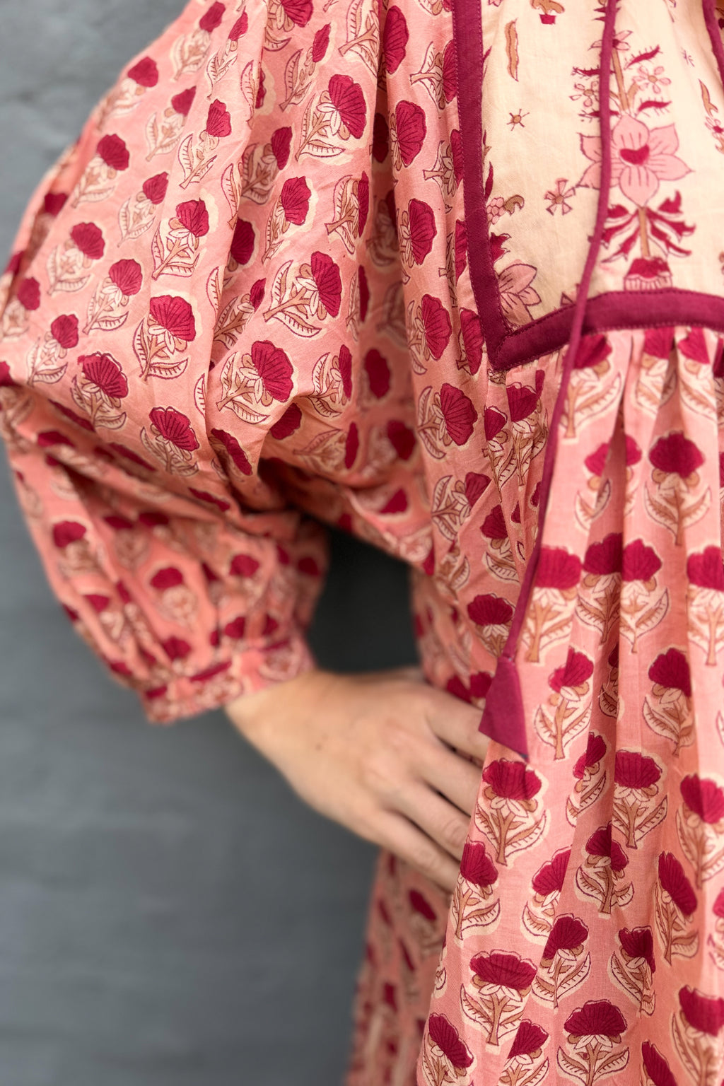 Delilah Dress In Warm Scarlet