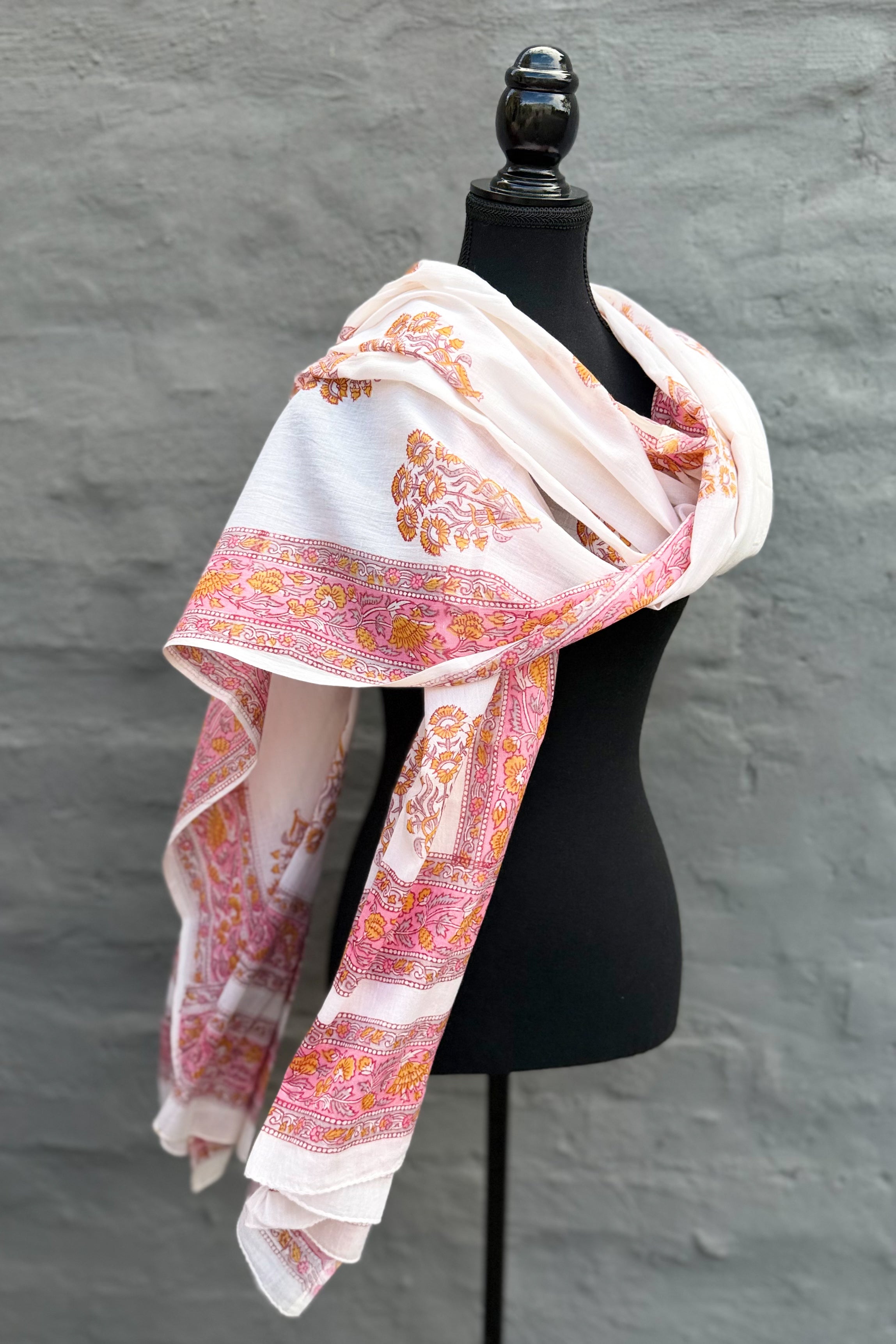 Cotton Dupatta In Pink & Gold Bouquet