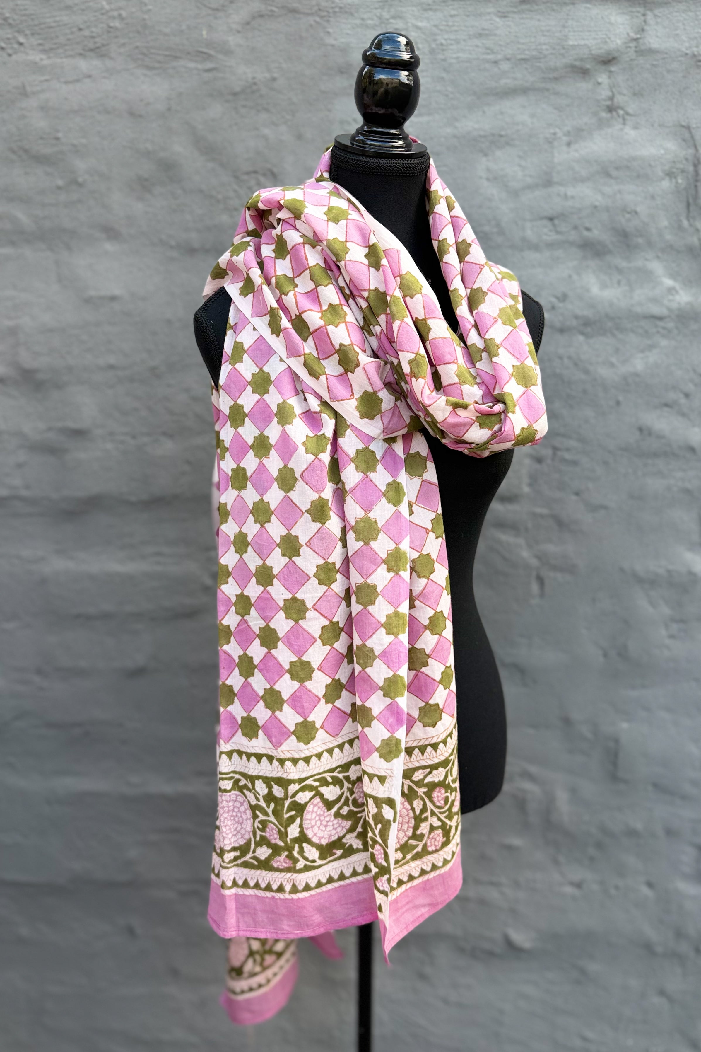 Cotton Dupatta In Lilac & Olive Geometric