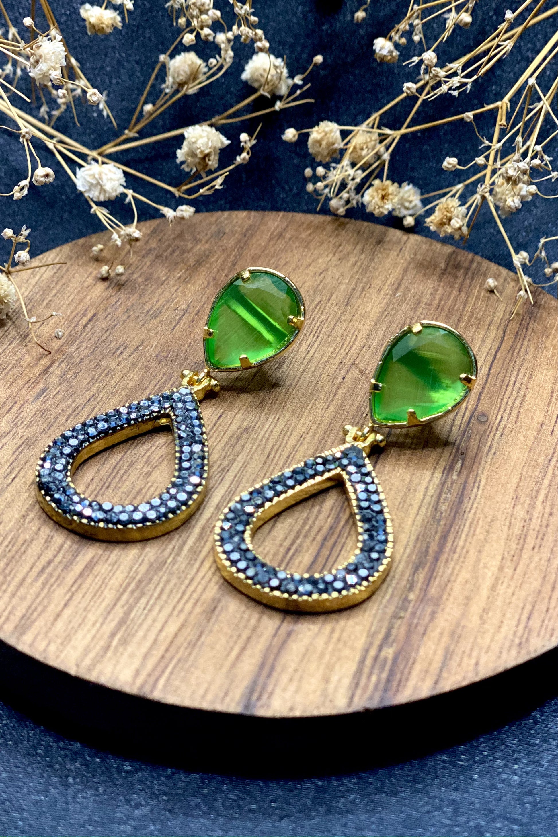 Kashvi Earrings In Green