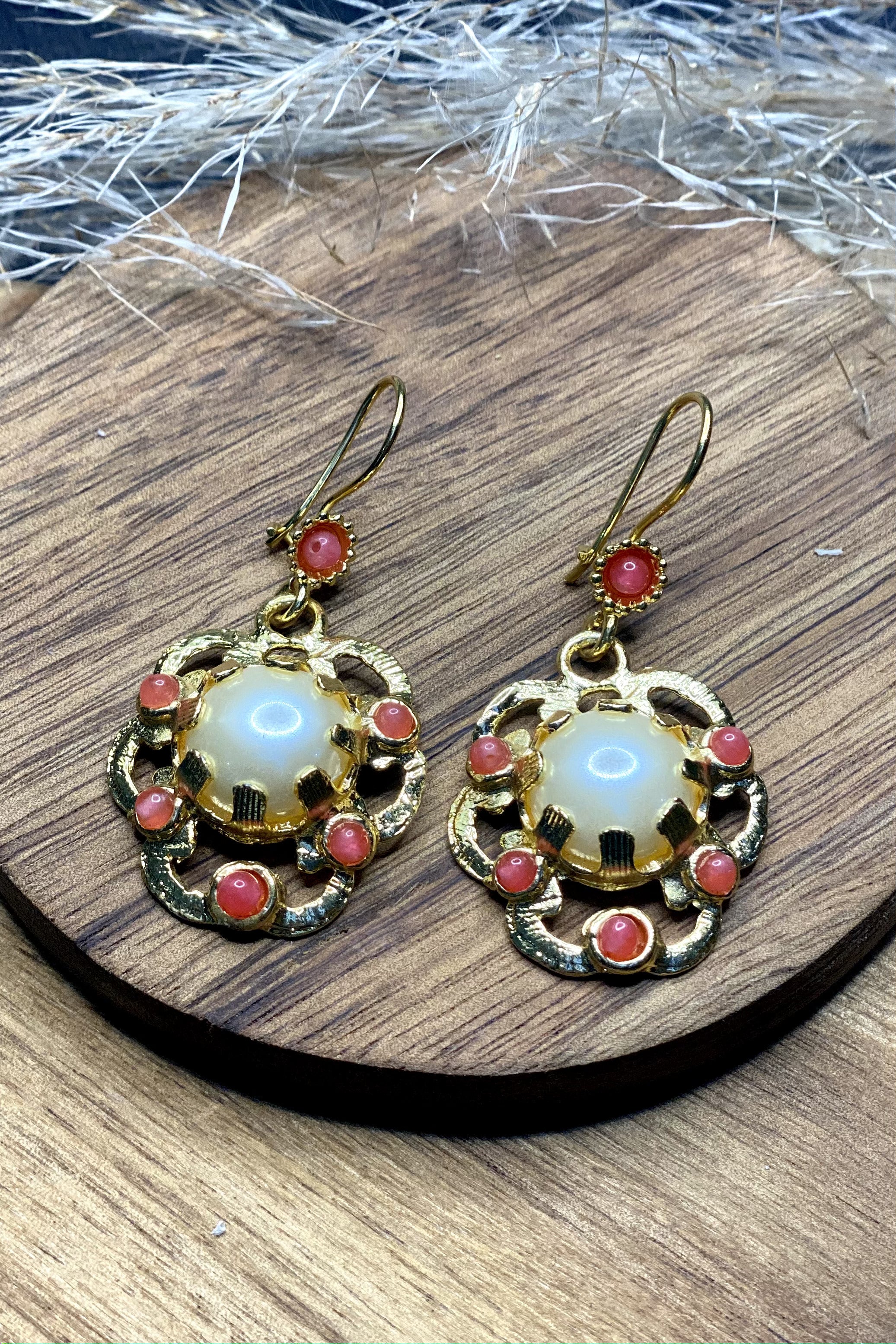 Sashi Earrings In Pink