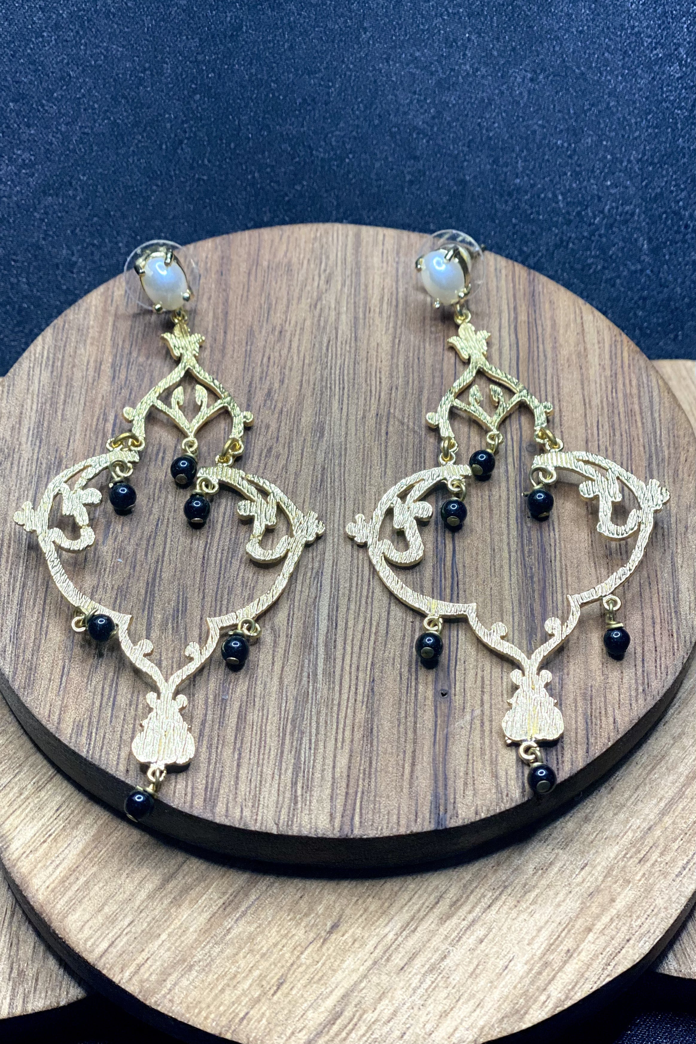 Kamini Earrings In Black