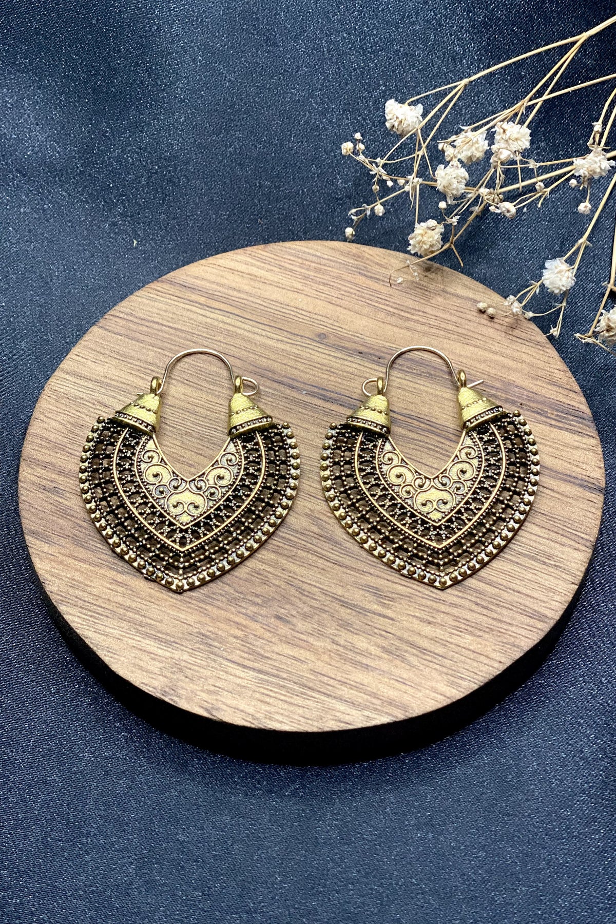 Shaped Gold Filigree Hoop Earrings
